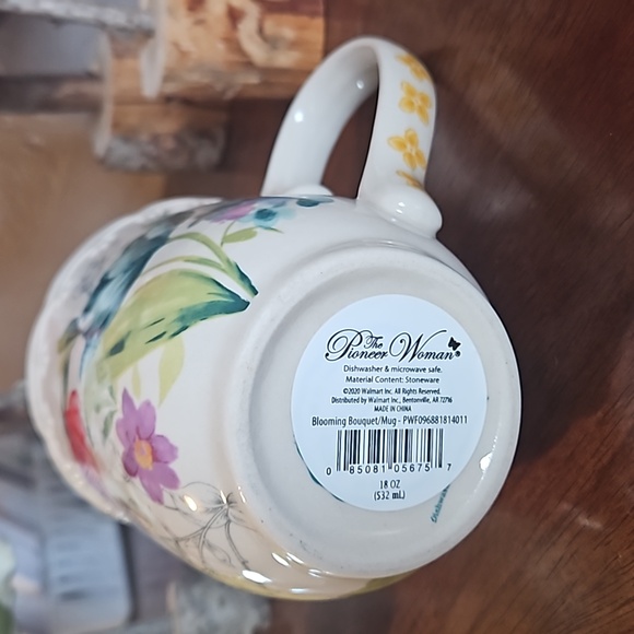 Pioneer Woman 18oz Coffee Mug - Picture 4 of 8